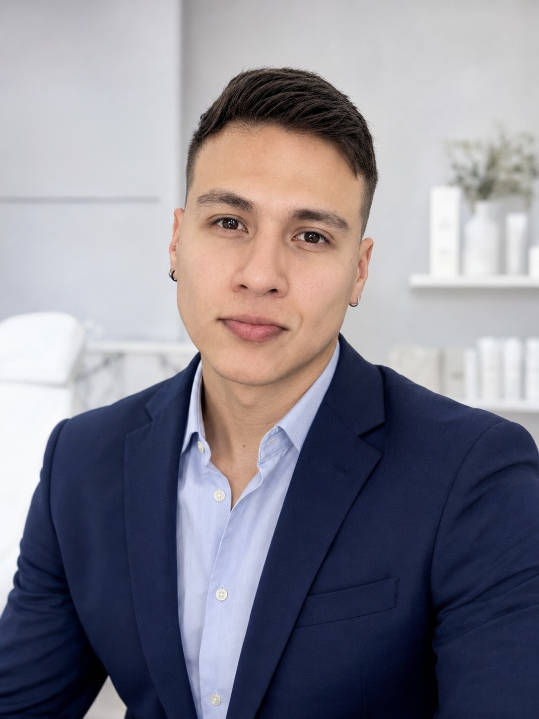 Retrato profesional del Dr. Olger Soto